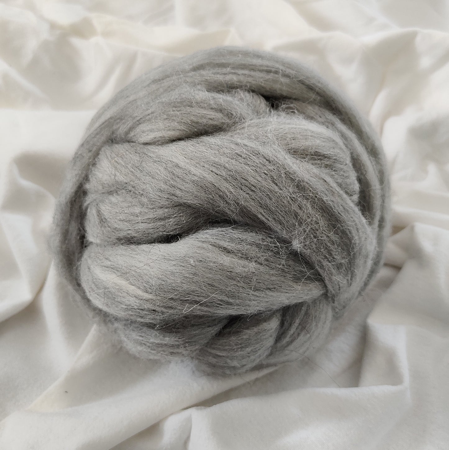 Instructions and merino wool yarn for the ONNI baby nest